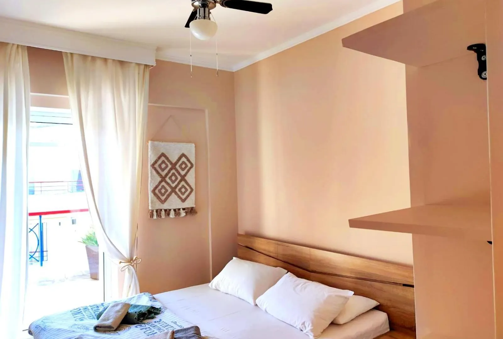 Golden Sky 1 Apartment By Daniela Peraía